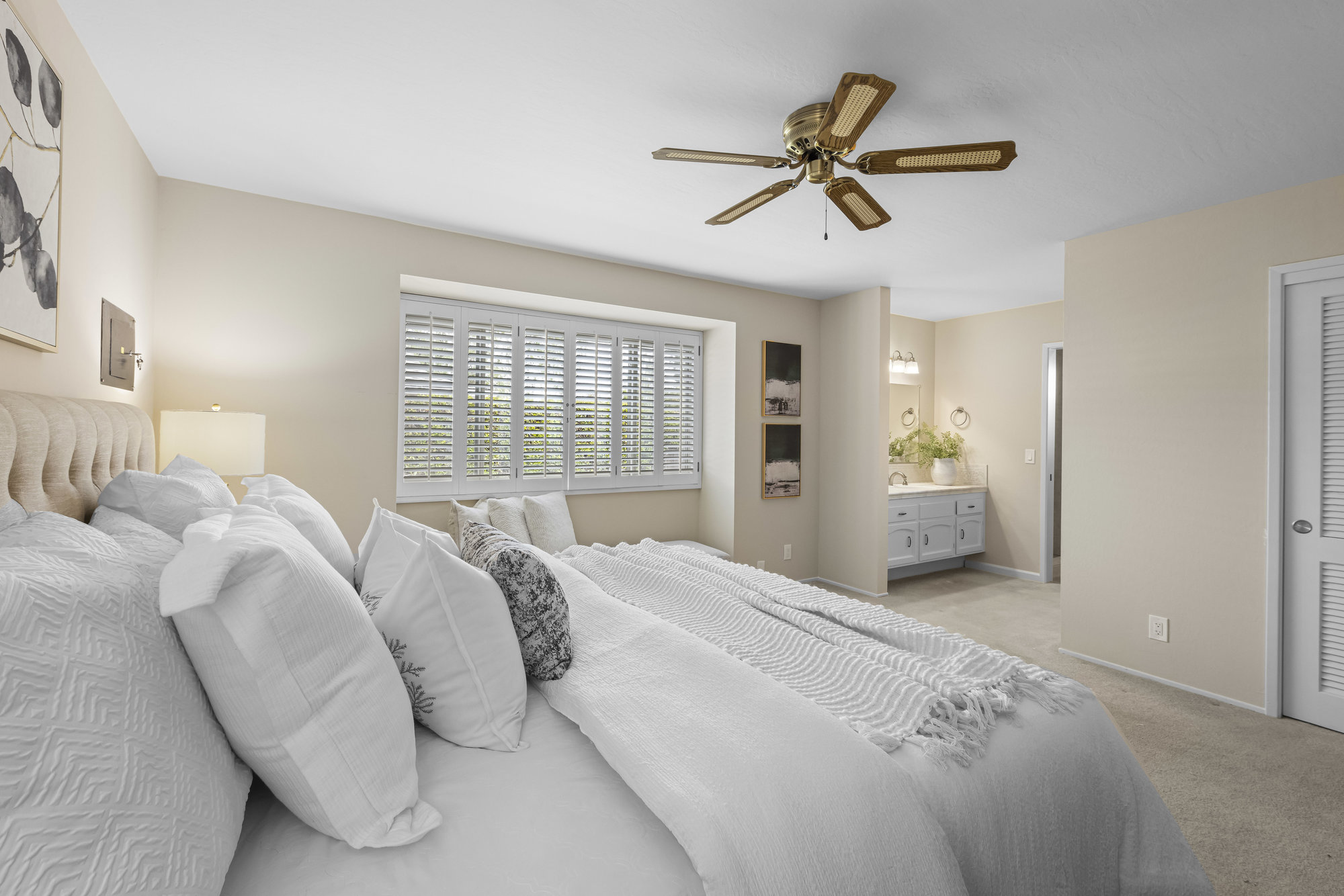 2356 Walden Sq San Jose, CA 95124 Listed By Sandy Sicsko and Joe Borromeo Real Estate Team